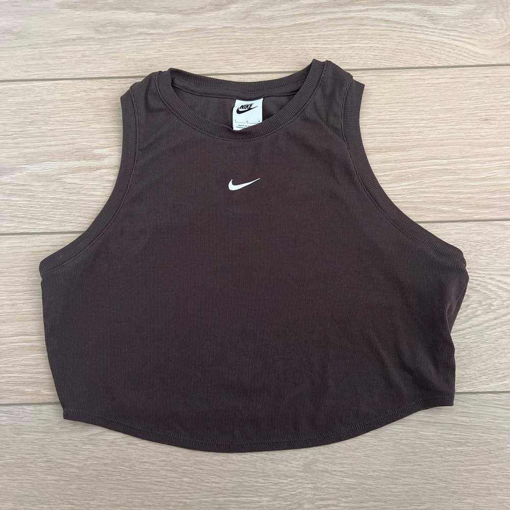 Nike Essential ribbed cropped tank top brown size large